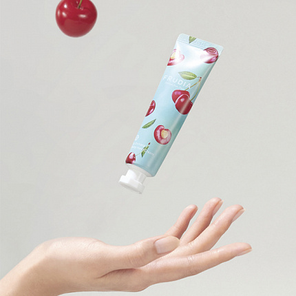 Крем для рук c вишней Frudia Squeeze Therapy Cherry Hand Cream, 30 г
